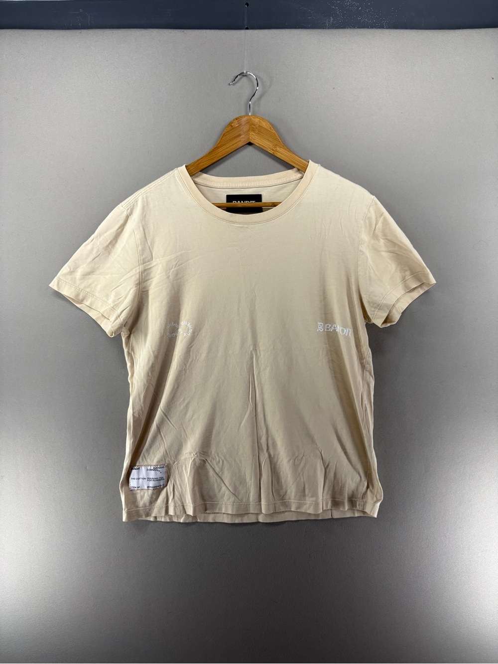 Bandit Running Training Cotton Tee Medium RARE Beige District Vision